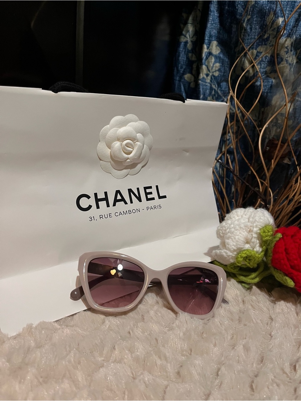 nwt Cat-Eye Sunglasses